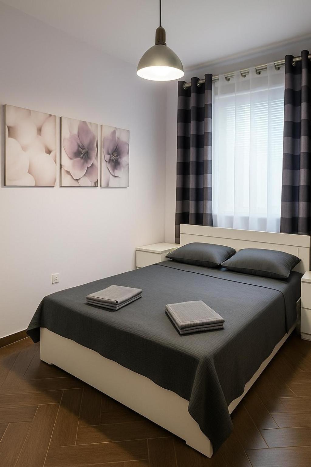 Tulips Central - Entire Apartment Tiranë Luaran gambar